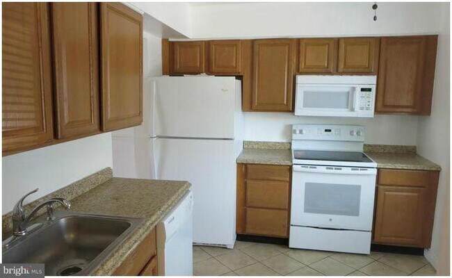 Building Photo - 10193 Farragut Ct