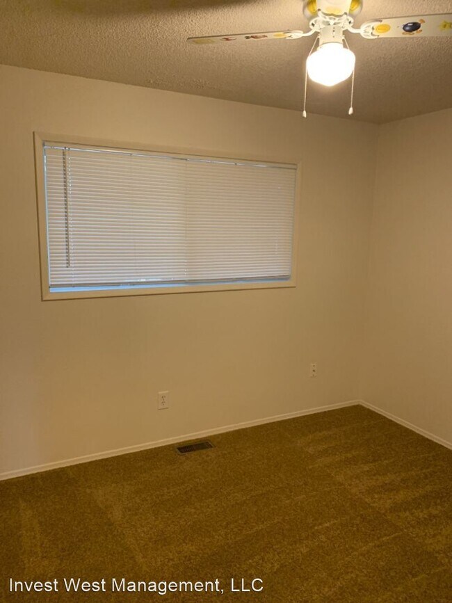 Building Photo - 3 br, 2 bath House - 908 N Main Avenue