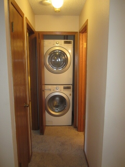 Building Photo - Large Updated One Bedroom Gold Run Condo!  Perfect Location!