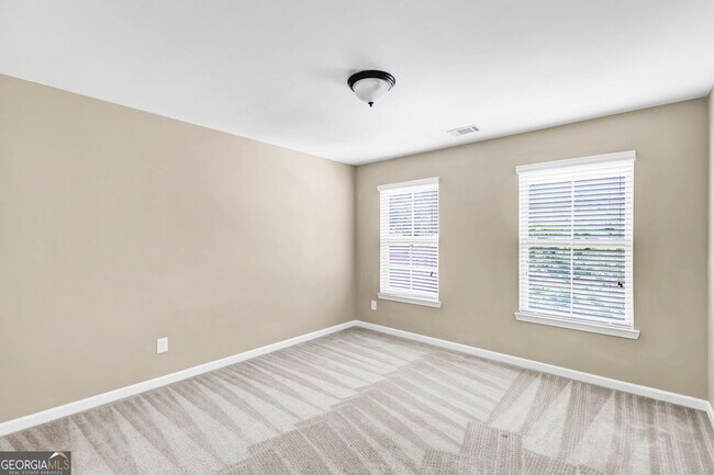 Building Photo - 5957 Stow Dr