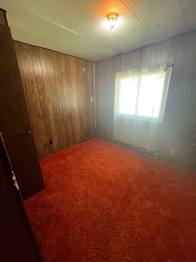 Building Photo - Click the “Apply Now” button or email wapmrentals@gmail.com for a prompt response.
