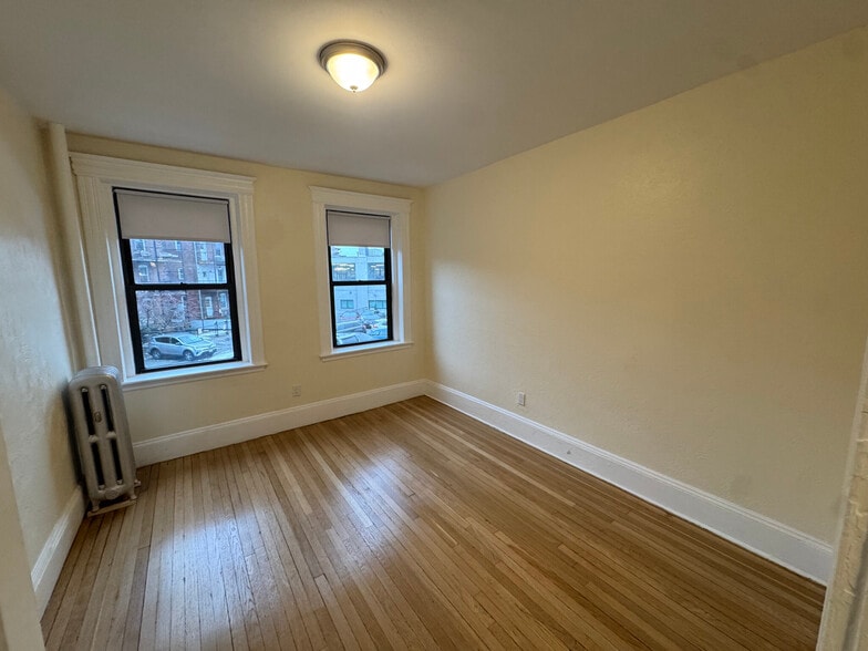 Building Photo - 1127 Commonwealth Ave