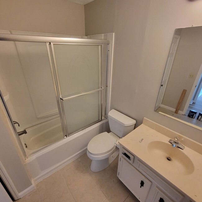 Building Photo - 2/1.5 Townhome-Cookeville City- End Unit