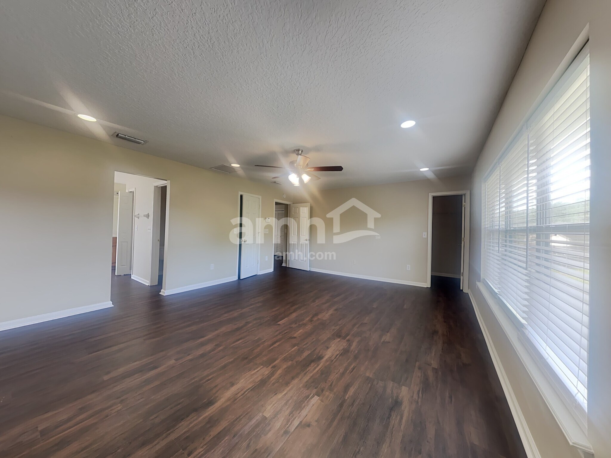 Building Photo - 2830 Harvest Moon Dr