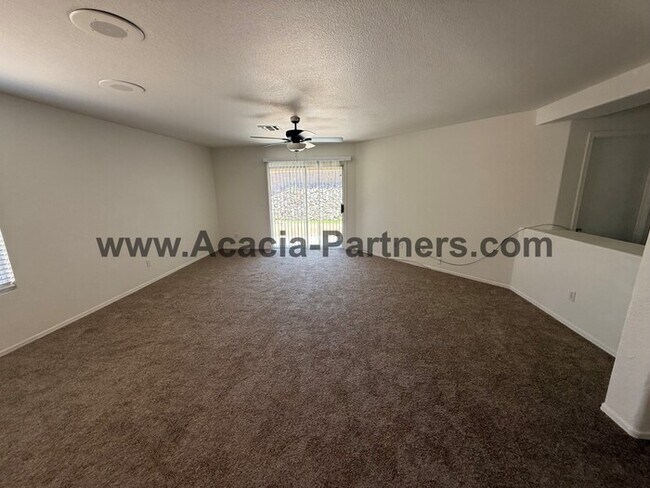 Building Photo - Three bedroom home in Mesquite Ranch