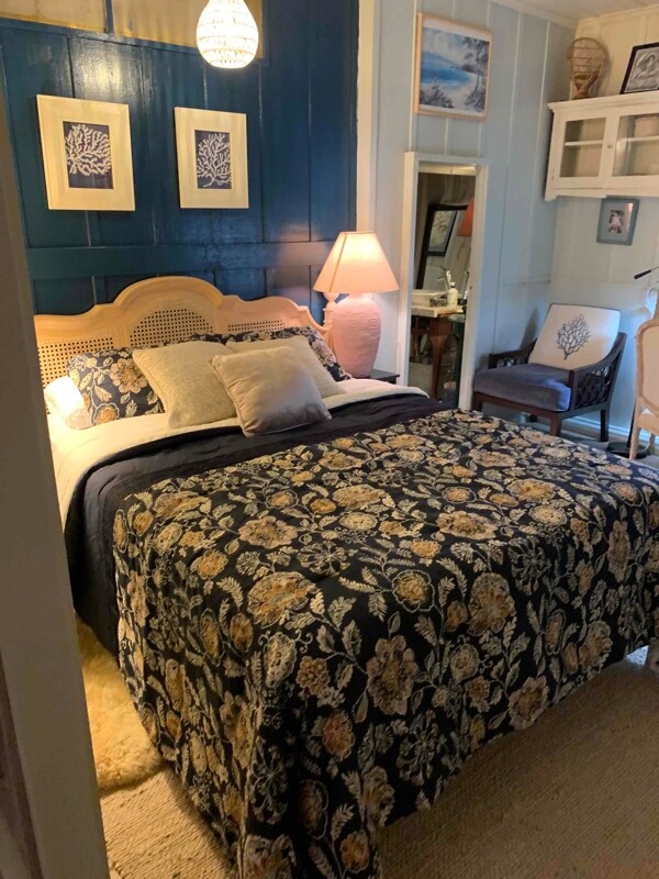 Building Photo - 214 Kuliouou Rd