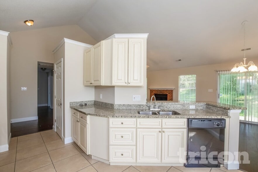 Building Photo - 3226 Twin Falls Ln