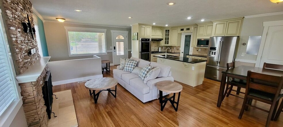 Building Photo - 2850 S 2750 E