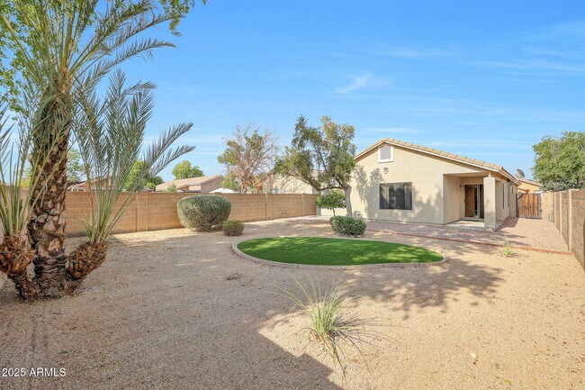 Building Photo - 16804 N 113th Dr
