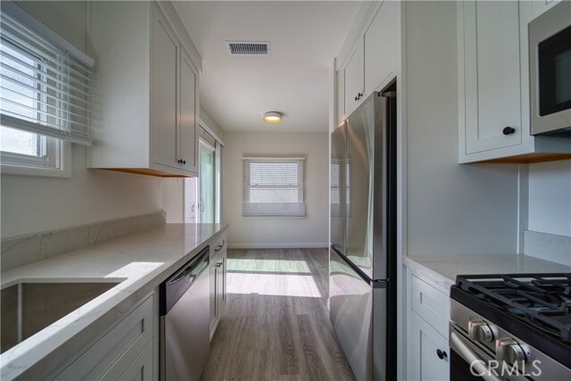 Building Photo - 926 Manhattan Beach Blvd