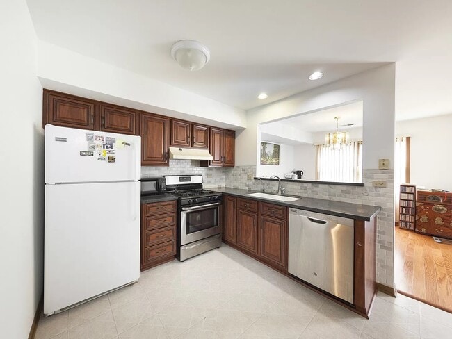 Building Photo - 4902 Turnberry Dr