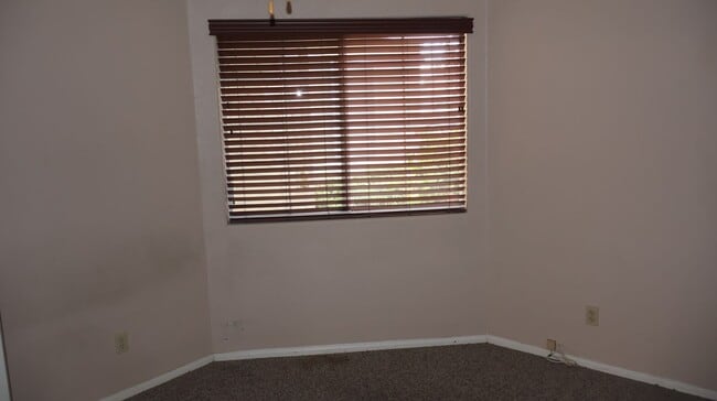 Building Photo - Just Remodeled House