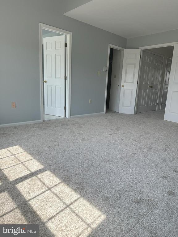 Building Photo - 713 Whitetail Cir