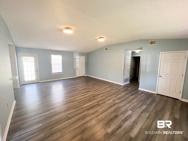 Building Photo - 12557 Co Rd 49