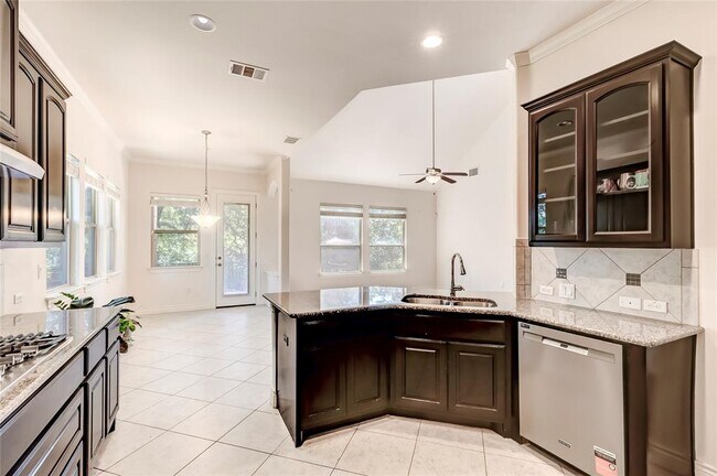 Building Photo - 15517 Bended Knee Dr
