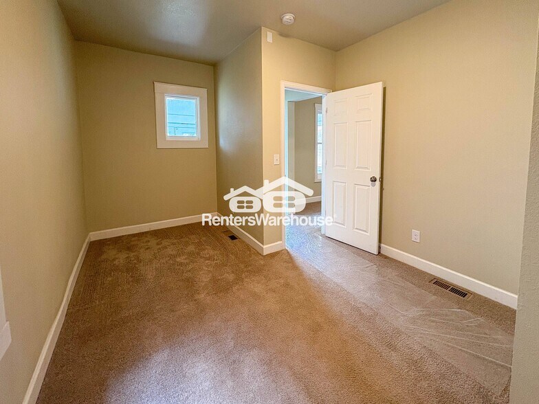 Building Photo - 3059 W 29th Ave