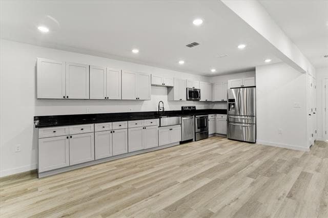 Building Photo - 2149 Willow Pl