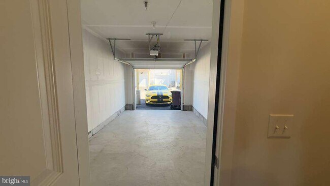 Building Photo - 1 Wafer Aly