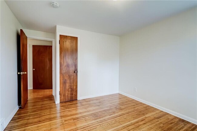 Building Photo - 159 Harwick Rd