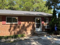 Building Photo - 112 Bim St