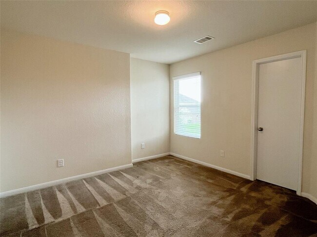Building Photo - 3230 Upland Spring Trace