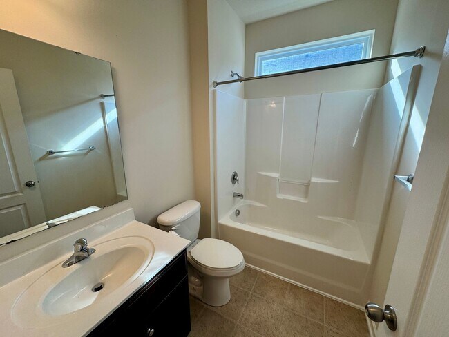 Building Photo - Spacious 5BR/3BA Home in Fort Mill