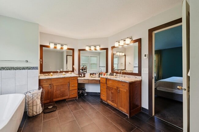 Building Photo - 14773 Langdon Pl