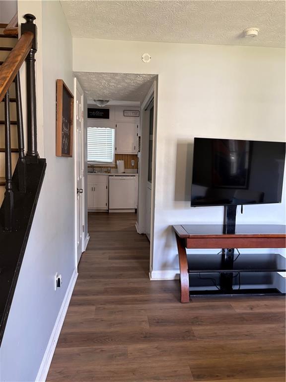 Building Photo - 5291 Stonebush Terrace