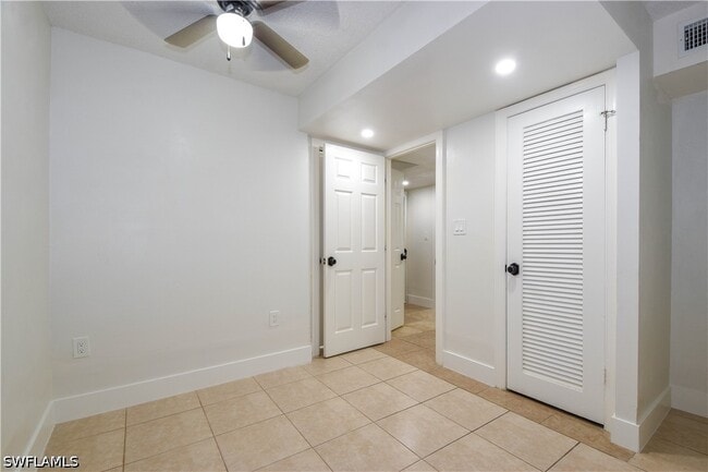 Building Photo - 200 Turtle Lake Ct