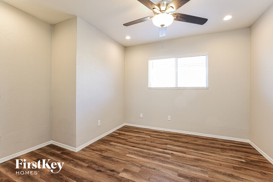Building Photo - 13713 E Diablo Creek Dr