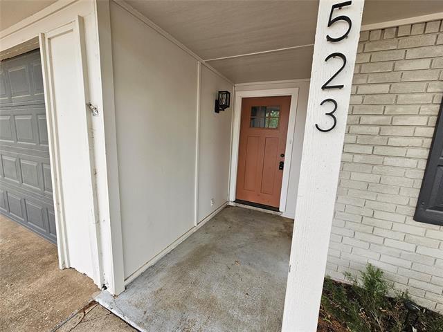 Building Photo - 523 Cumberland Dr