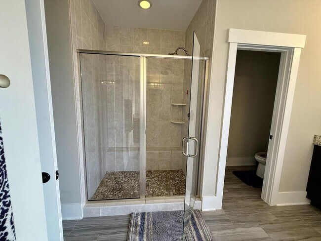 Building Photo - 1316 Spicer Ln