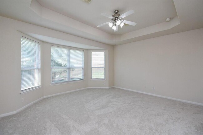 Building Photo - 6706 Oakman Ln