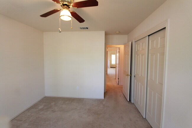 Building Photo - 3 Bedroom, 2 Bath Home in Cedar Park
