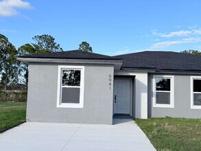 Building Photo - Move-In Ready! 3-bedroom and 2-bathroom home