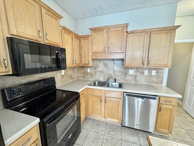 Building Photo - 12240 Longleaf Oak Trail