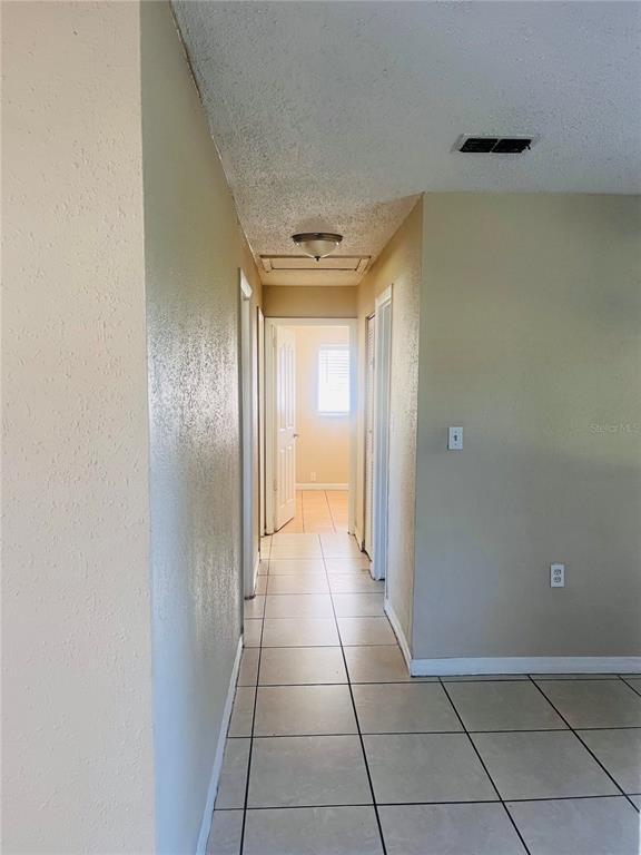 Building Photo - 76 Judith Ln