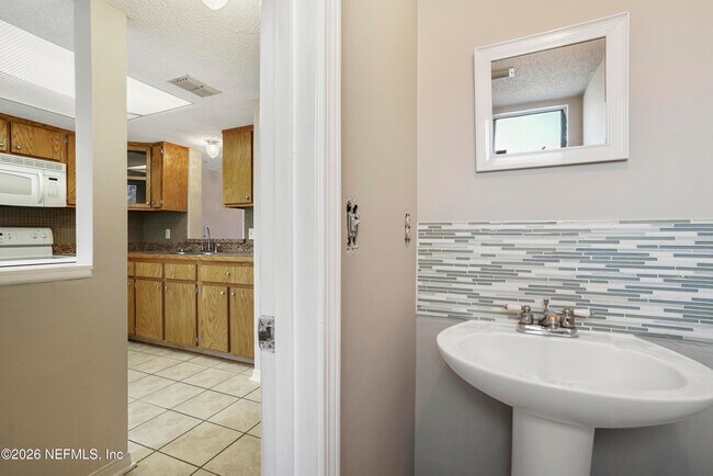 Building Photo - 3517 Peeler Rd