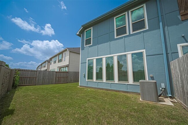 Building Photo - 5623 Foggy Vine Ct