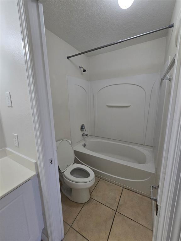 Building Photo - 2790 Club Cortile Cir