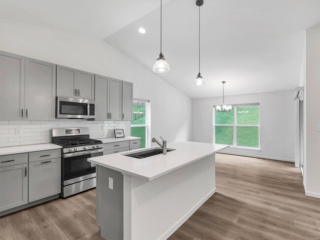 Building Photo - 1631 Ridgefield Blf Ct