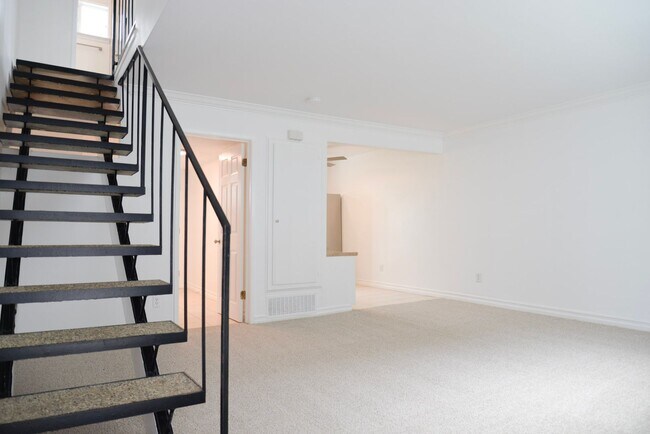 Building Photo - 34036 Street of the Amber Lantern