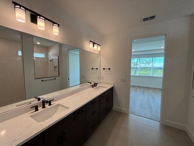 Building Photo - 6360 SW 82nd Terrace