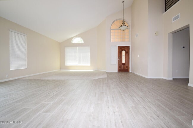 Building Photo - 16005 S 42nd St