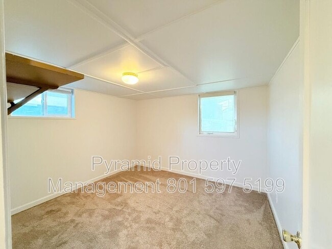 Building Photo - 345 W 1300 N