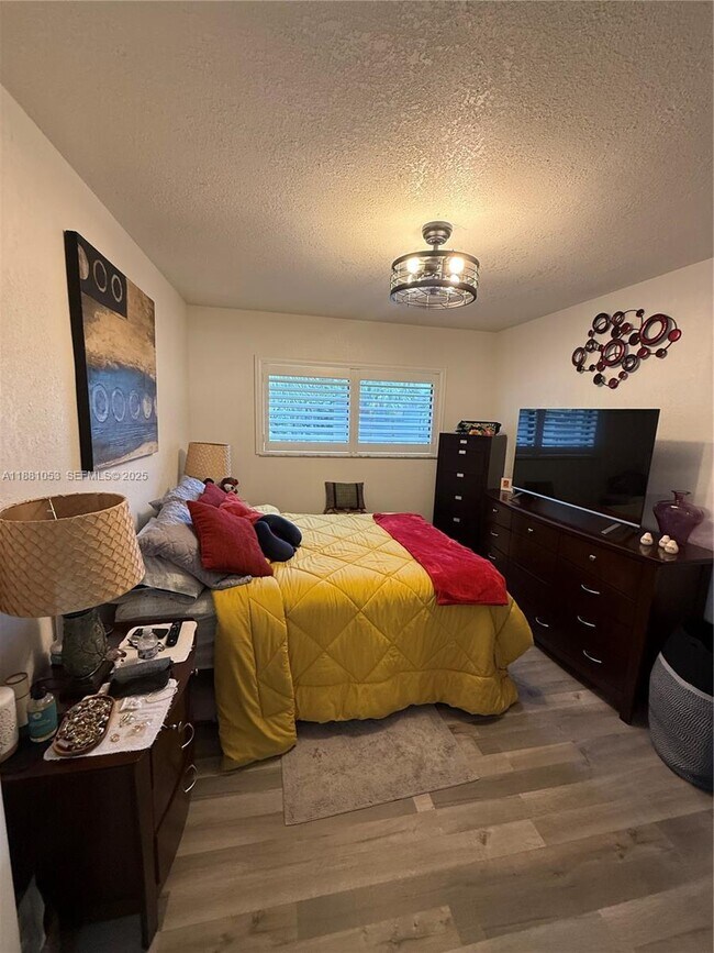 Building Photo - 7429 SW 152nd Ave