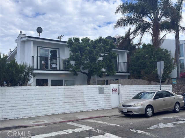 Building Photo - 40 S Venice Blvd