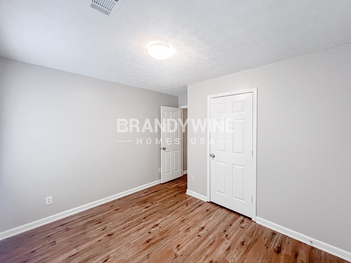 Building Photo - 980 Brigade St