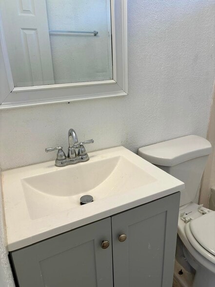 Building Photo - 21725 Dracaea Ave