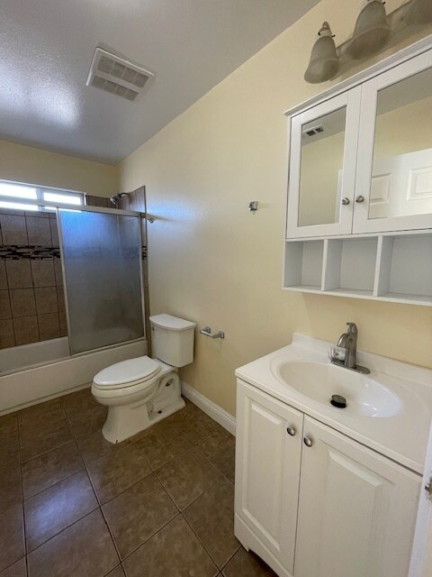 Building Photo - 3988 Denker Ave